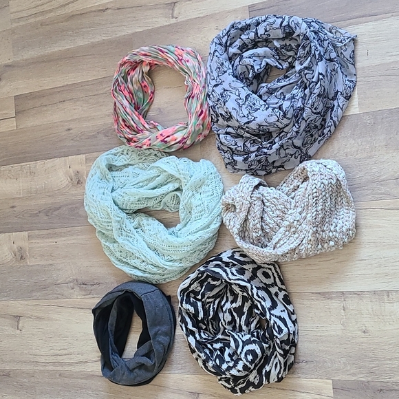 Infinity Scarf Bundle - Picture 1 of 7
